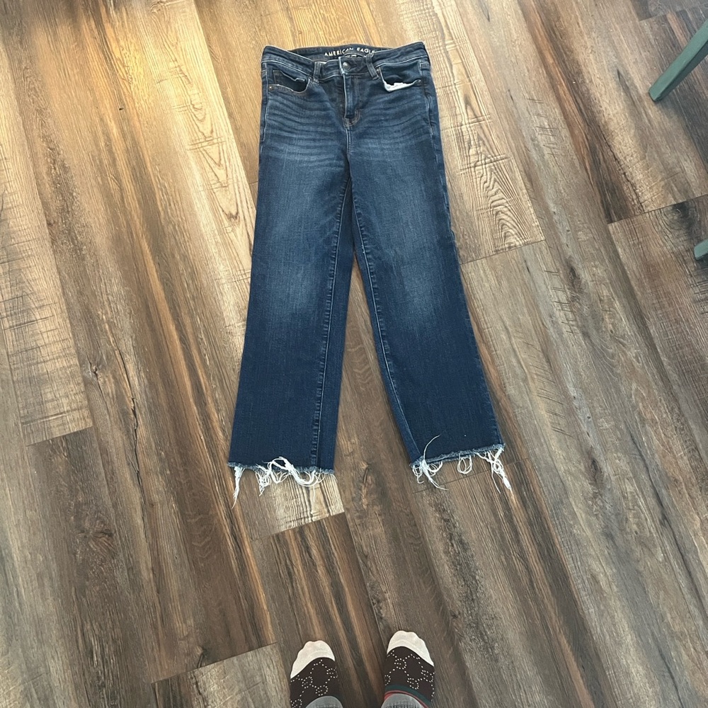 American Eagle Outfitters Dark Blue Cropped Jeans